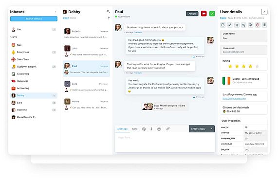 Customer service software with live chat